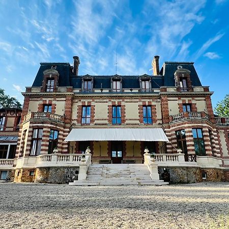 Chateau De Crenille Chaumes-en-Brie Exteriör bild