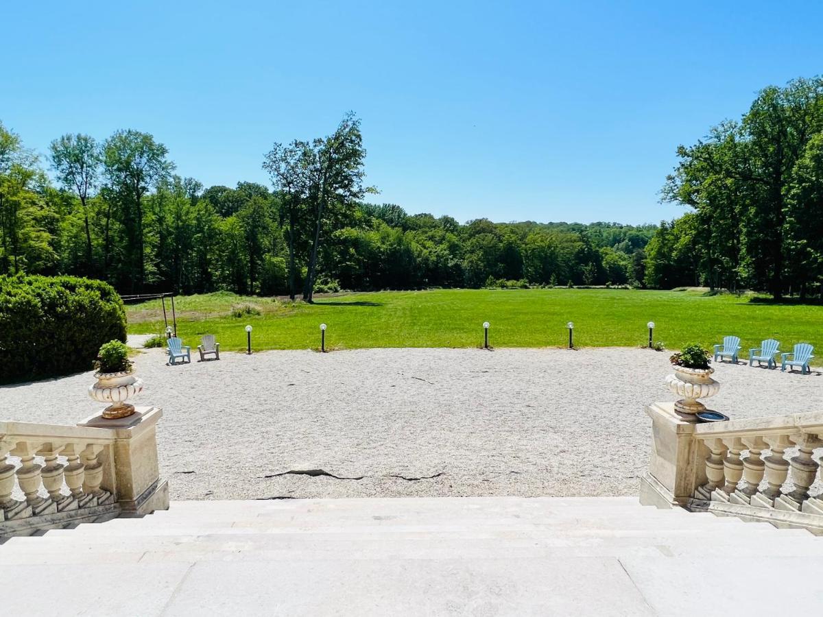 Chateau De Crenille Chaumes-en-Brie Exteriör bild