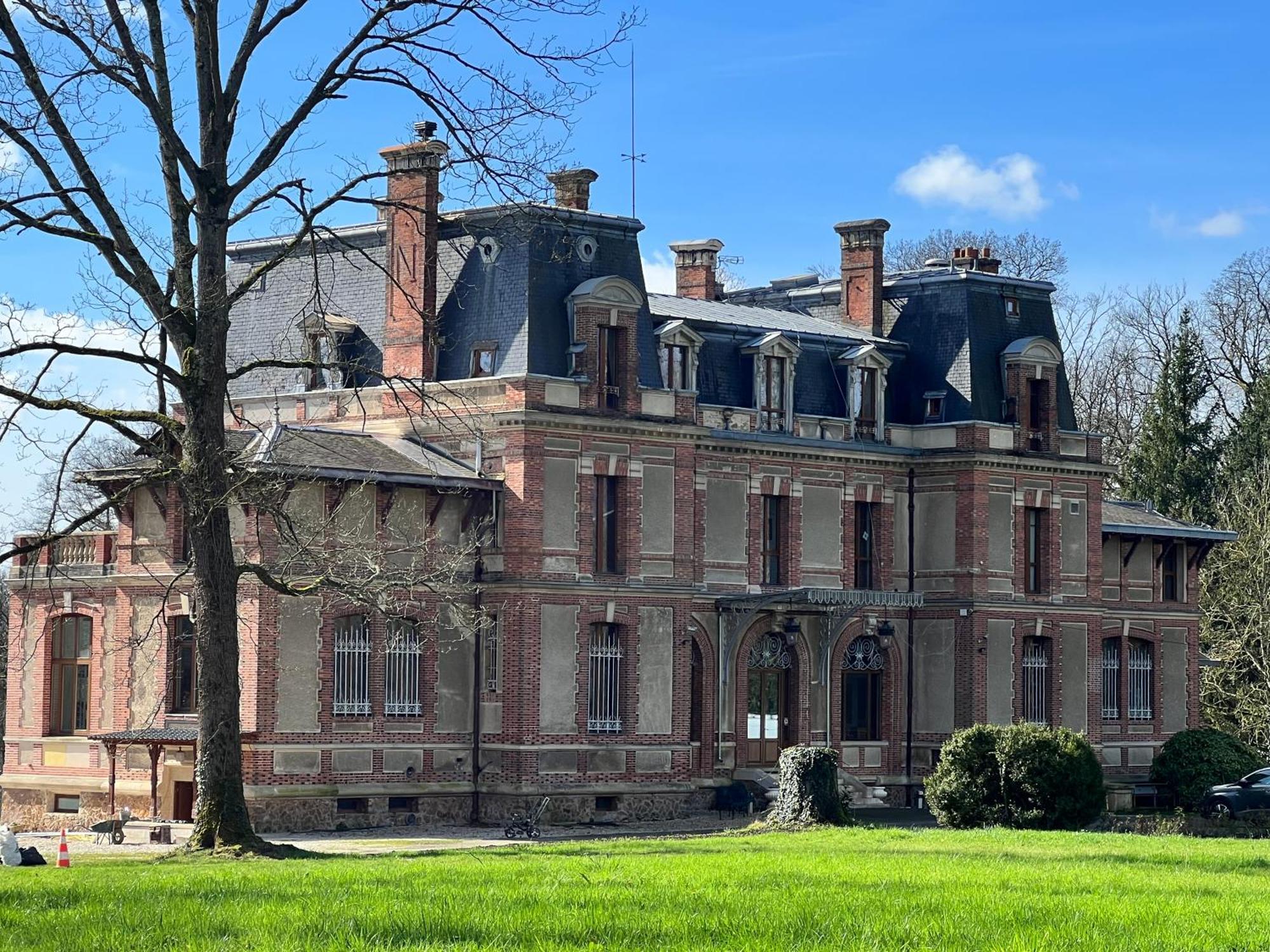 Chateau De Crenille Chaumes-en-Brie Exteriör bild