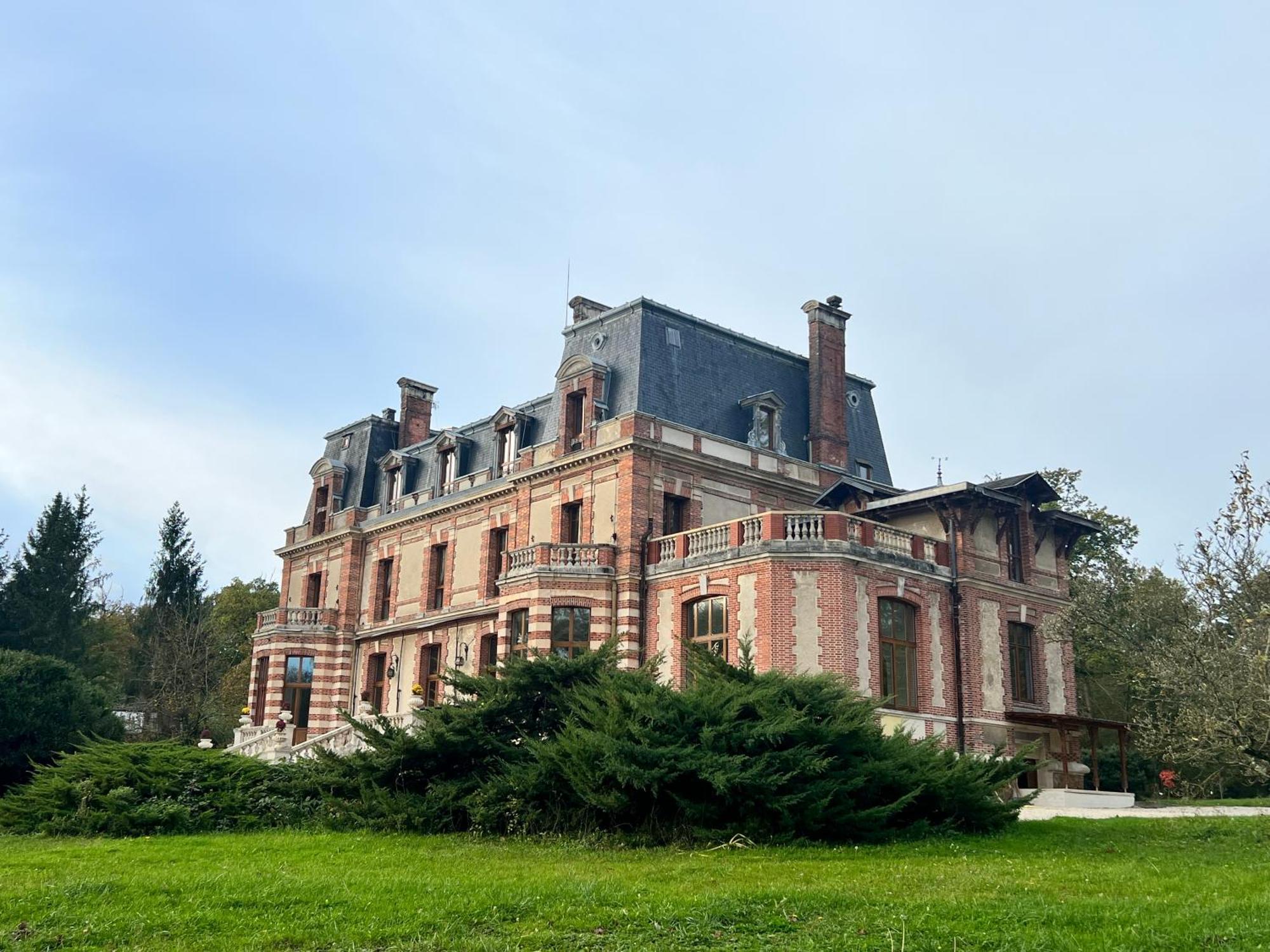 Chateau De Crenille Chaumes-en-Brie Exteriör bild